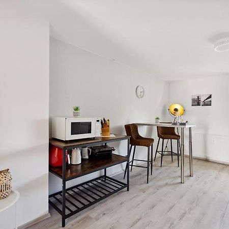 Apartment-Studio, Netflix-Tv Fuer Bis Zu 2 Personen Χάλμπερσταντ Εξωτερικό φωτογραφία